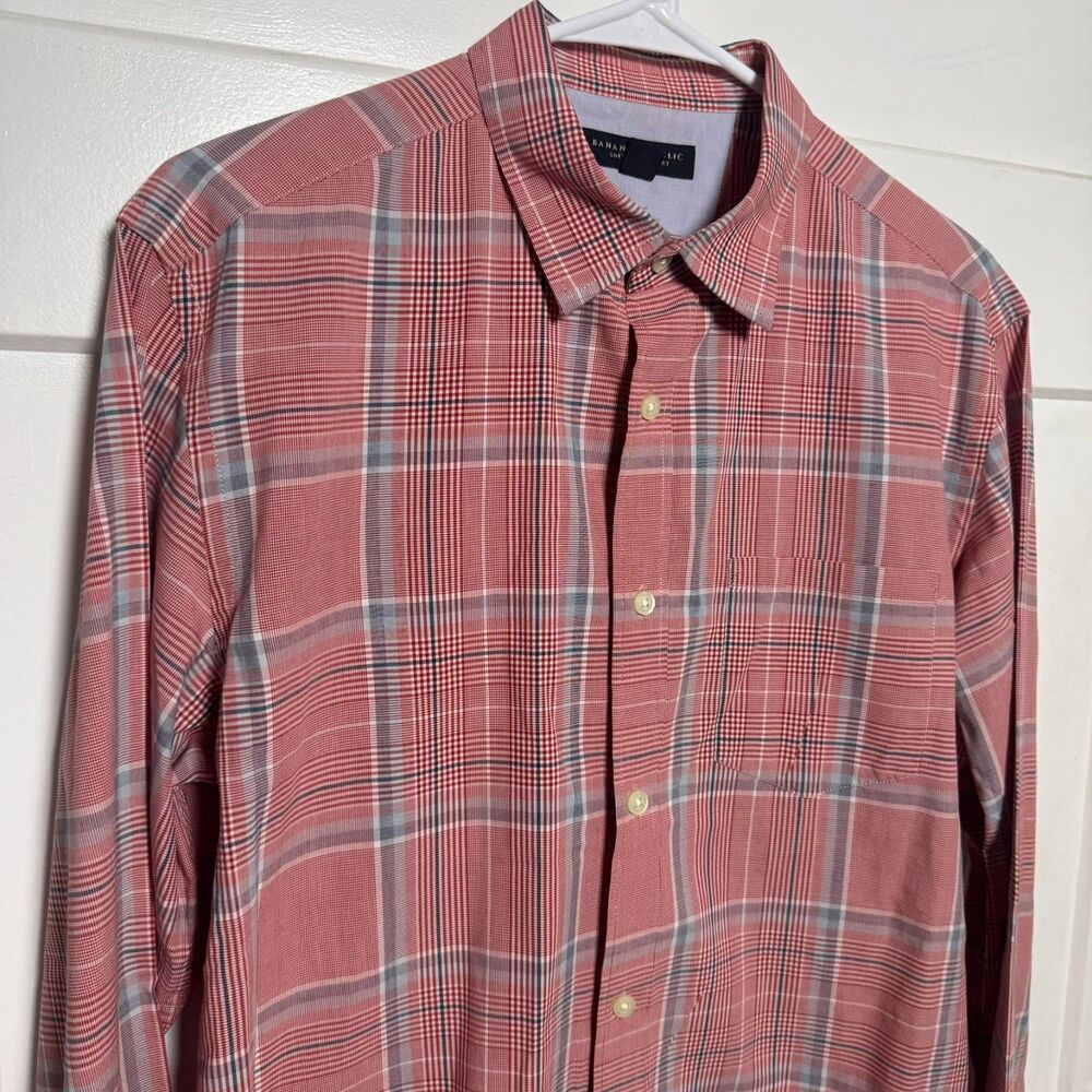 Banana Republic Men's Medium M Red Blue Plaid Button Down Shirt 100% Cotton